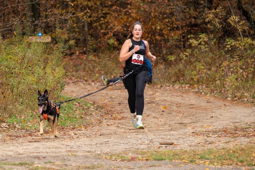 Elyse Latreille, leader of Toronto’s Cani6ix running club, explains the joys of running and racing with your canine best friend. | Image: courtesy of Elyse Latreille, Article: Brittany Hambleton, runningmagazine.ca