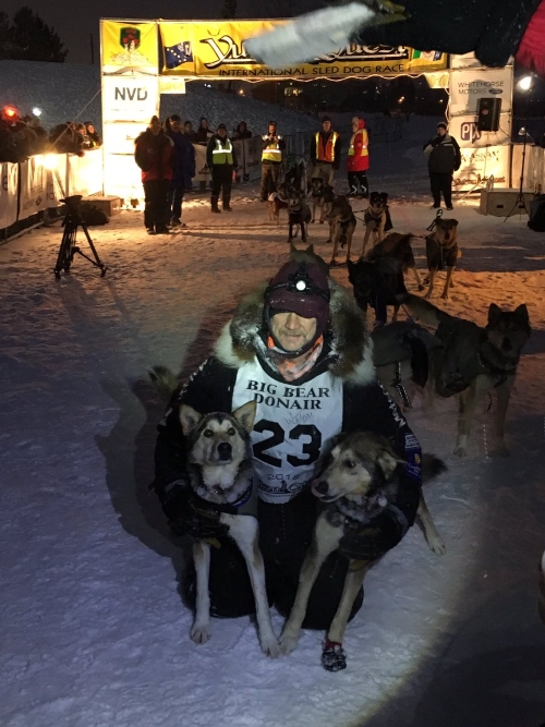 Allen Moore is the 2018 Yukon Quest champion! #YQ2018  8:01 AM - Feb 13, 2018 Credit:@FDNMquest 