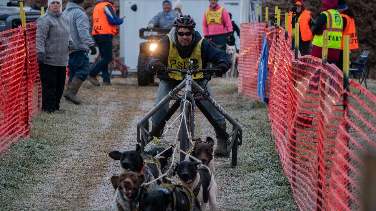 A six-dog rig all-breed racer starts their second run of the two-day long event. | Image/Article Credit: Patrick Rhonemus, 